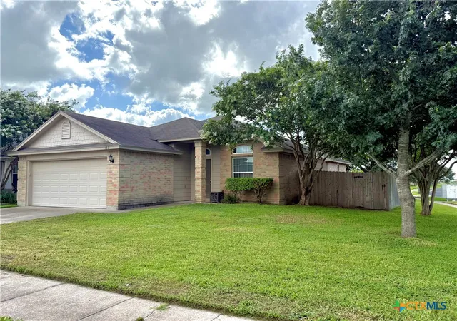 2nd image of 132 Carlsbad Dr, Victoria, TX 77904 | MLS# 618615