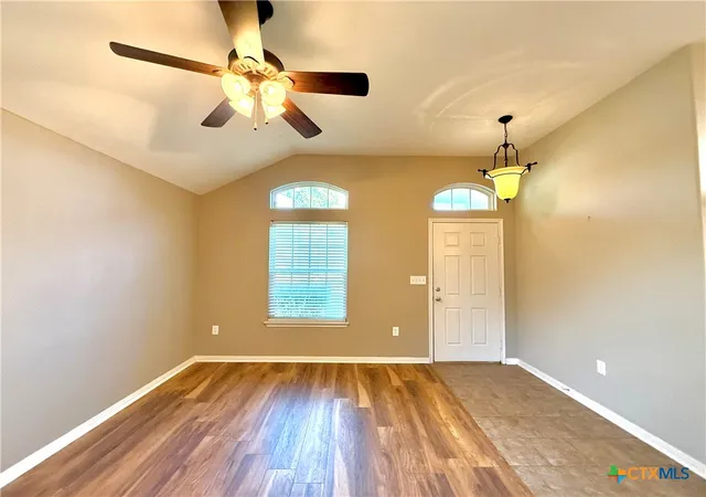 4th image of 132 Carlsbad Dr, Victoria, TX 77904 | MLS# 618615