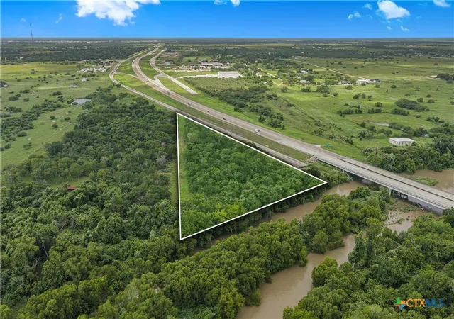 Photo 1 of Land for sale at 000 Nw Zac Lentz Pkwy, Victoria, TX 77905 | MLS# 618442 | Listing updated on 2026-07-13