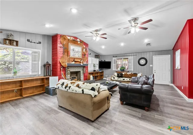 2nd image of 205 Live Oak Dr, Harker Heights, TX 76548 | MLS# 618155