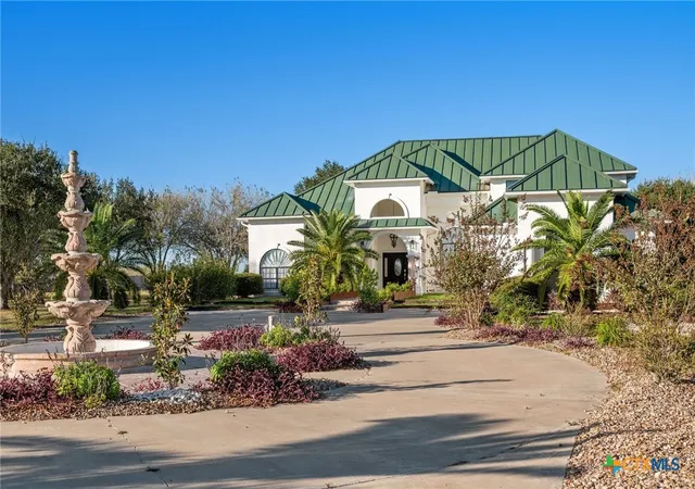 Photo 1 of Single family home for sale at 968 Tate Rd, Victoria, TX 77904 | MLS# 618694 | Listing updated on 2026-07-04
