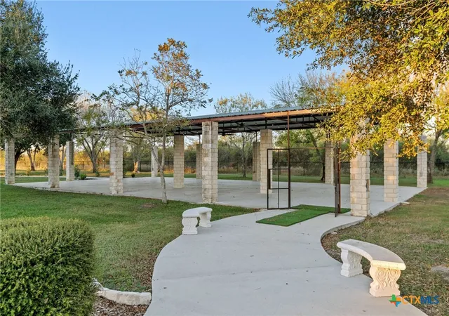 Photo 4 of Single family home for sale at 968 Tate Rd, Victoria, TX 77904 | MLS# 618694 | Listing updated on 2026-07-04