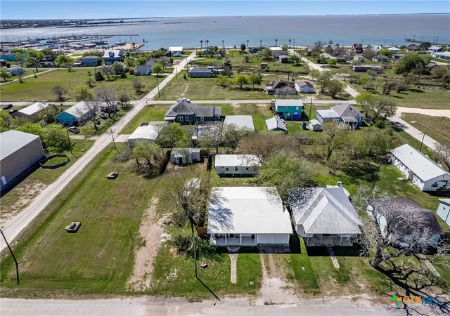 23rd image of 305 W Dallas Ave, Seadrift, TX 77983 | MLS# 618704