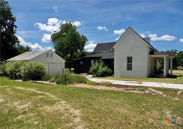 Homes for sale in Goldthwaite, TX | 801 Reynolds, Goldthwaite, TX 76844 | MLS# 618709