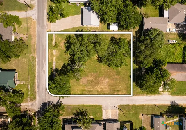 4th image of 307 S Willis St, Granger, TX 76530 | MLS# 618716