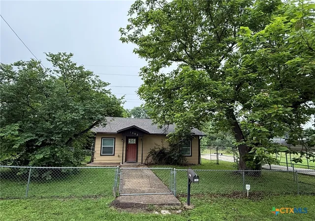 Homes for sale in Temple, TX | 1302 E Avenue F, Temple, TX 76501 | MLS# 618807