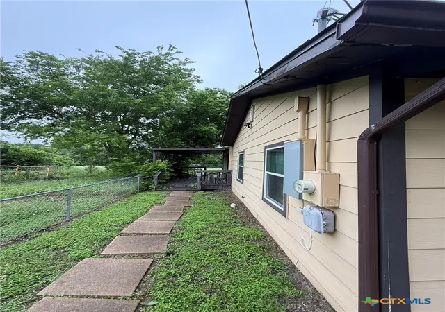 Photo 3 of Single family home for sale at 1302 E Ave F, Temple, TX 76501 | MLS# 618807 | Listing updated on 2026-07-07