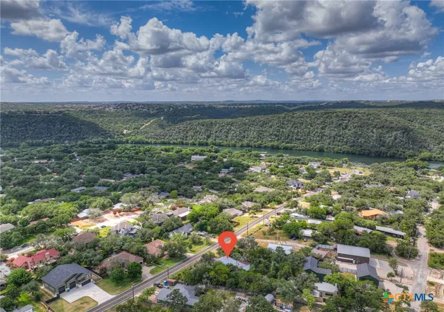 Photo 2 of Land for sale at 1108 S Quinlan Park Rd, Austin, TX 78732 | MLS# 618670 | Listing updated on 2026-07-13