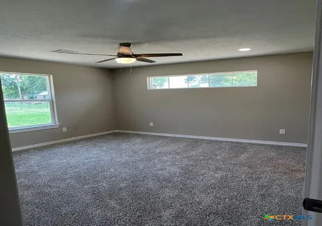 Homes for sale in Hearne, TX | 709 W Evans, Hearne, TX 77859 | MLS# 618831