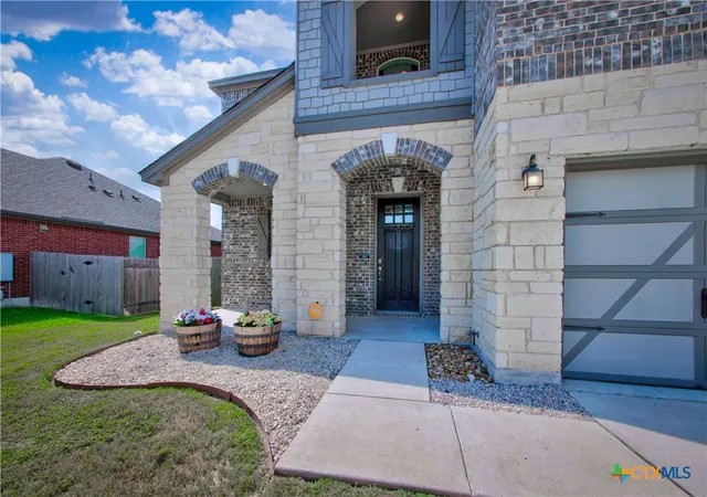 Photo 2 of Single family home for sale at 1604 Foxglove Dr, Lockhart, TX 78644 | MLS# 618583 | Listing updated on 2026-07-07