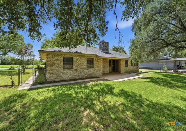 Homes for sale in Seguin, TX | 603 River Oak Dr, Seguin, TX 78155 | MLS# 618859