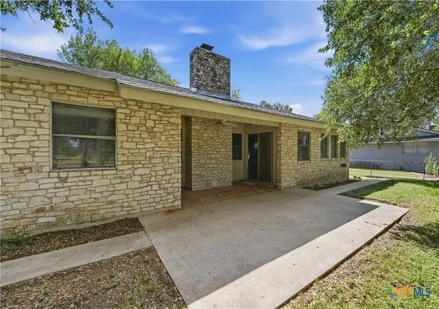 Homes for sale in Seguin, TX | 603 River Oak Dr, Seguin, TX 78155 | MLS# 618859