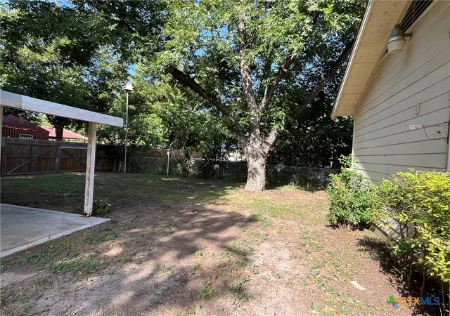 Homes for sale in San Saba, TX | 104 W Storey St, San Saba, TX 76877 | MLS# 618929