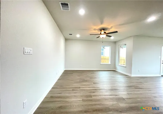 Photo 3 of Single family home for sale at 362 Pathfinder Dr, Copperas Cove, TX 76522 | MLS# 618986 | Listing updated on 2026-10-06