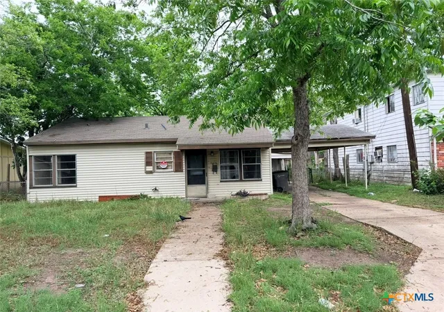 Homes for sale in Victoria, TX | 2104 E Colorado St, Victoria, TX 77901 | MLS# 618860