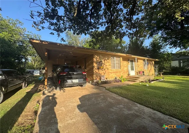 24th image of 308 S Reagan St, Hamilton, TX 76531 | MLS# 619032