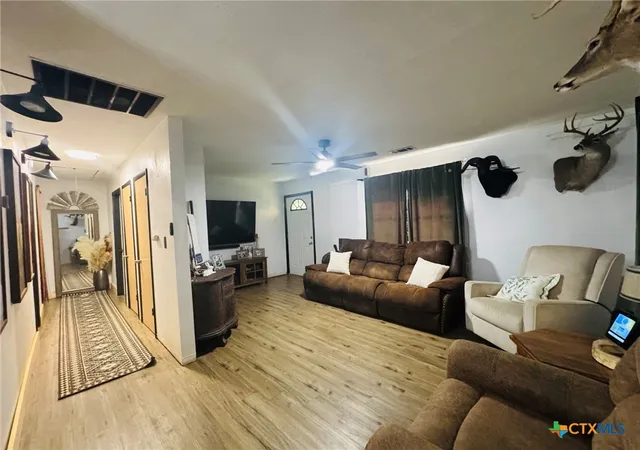 2nd image of 308 S Reagan St, Hamilton, TX 76531 | MLS# 619032