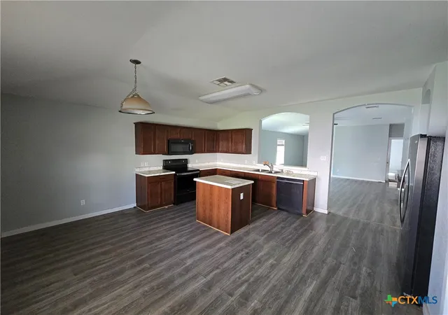 Photo 4 of Single family home for sale at 908 Starlight Dr, Temple, TX 76502 | MLS# 619087 | Listing updated on 2026-07-23