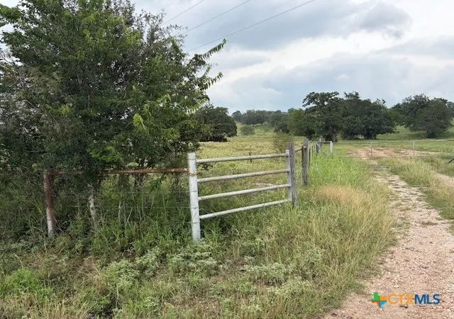 Photo 3 of Sale Pending at 2609 County Rd 216, Giddings, TX 78942 | MLS# 619105 | Listing updated on 2026-07-17
