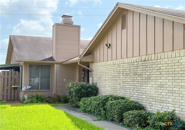 1st image of 214 Rattan Dr, Victoria, TX 77901 | MLS# 619113