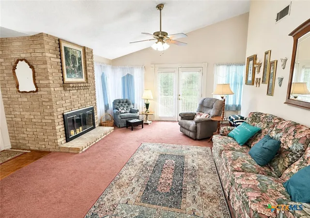 3rd image of 214 Rattan Dr, Victoria, TX 77901 | MLS# 619113