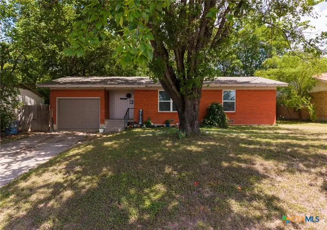 1st image of 111 Cottonwood Dr, Gatesville, TX 76528 | MLS# 619148