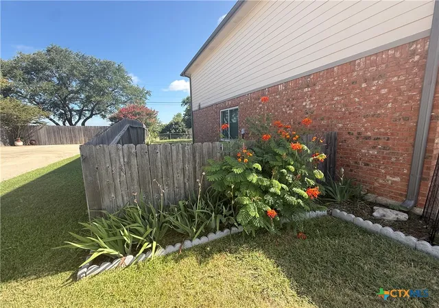 Photo 3 of Sale Pending at 907 Tank St, Copperas Cove, TX 76522 | MLS# 618373 | Listing updated on 2026-10-03