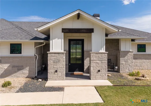 2nd image of 306 Skyline Dr, Copperas Cove, TX 76522 | MLS# 618835