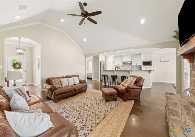 4th image of 638 County Road 337, Rosebud, TX 76570 | MLS# 617990