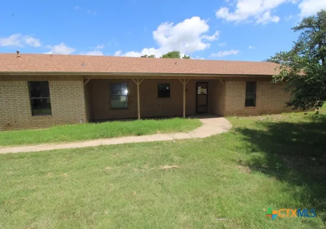 Photo 1 of Sale Pending at 525 County Rd 214, Jonesboro, TX 76538 | MLS# 619168 | Listing updated on 2026-10-07