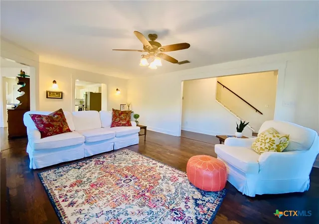 Photo 3 of Single family home for sale at 306 Plainview Rd, Wimberley, TX 78676 | MLS# 619242 | Listing updated on 2026-07-29