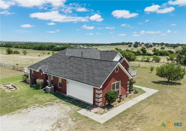 Photo 3 of Single family home for sale at 700 Fm 1783, Gatesville, TX 76528 | MLS# 619256 | Listing updated on 2026-10-03