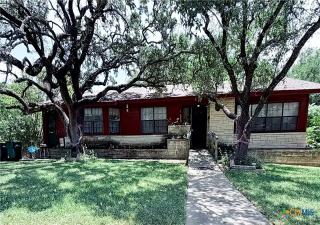 1st image of 400 Grandview, Gatesville, TX 76528 | MLS# 619117