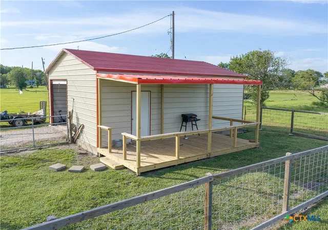 3rd image of 101 Proctor St, Austwell, TX 77950 | MLS# 618818