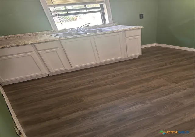5th image of 932 Anderson, Seguin, TX 78155 | MLS# 619249