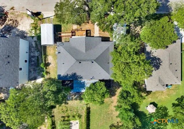 3rd image of 620 E 8th Ave, Belton, TX 76513