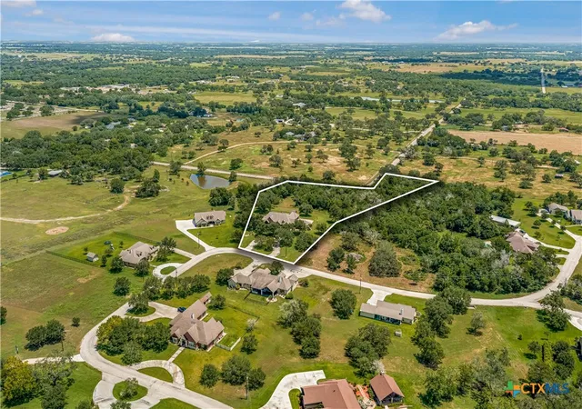 3rd image of 178 Juniper Trl, Yoakum, TX 77995 | MLS# 619388