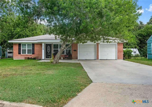 1st image of 115 Burnet St, Port Lavaca, TX 77979 | MLS# 619404