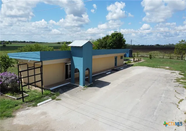 3rd image of 16870 N Hwy 123, San Marcos, TX 78666 | MLS# 619449