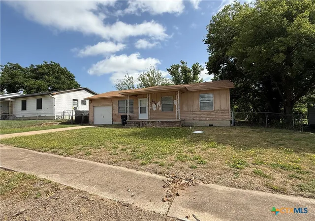 11th image of 111 W Vardeman Ave, Killeen, TX 76541 | MLS# 619402