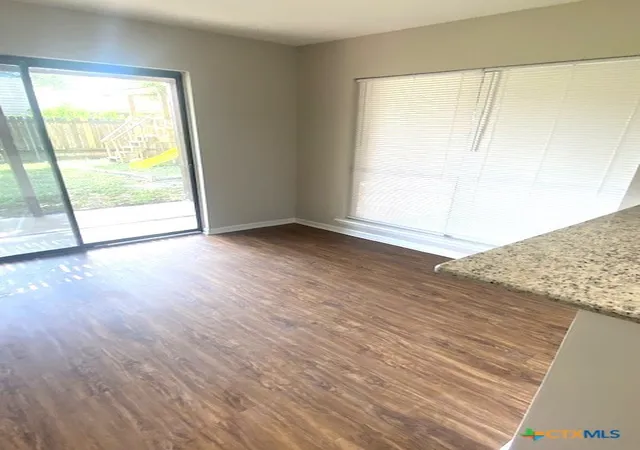 16th image of 407 Ivanhoe Dr, Victoria, TX 77901 | MLS# 619485