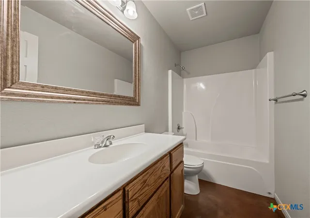 Listing Photo 5 - Condo for sale in building located at 1521 Aztec Trace, Harker Heights, TX 76548 - Unit #A & B