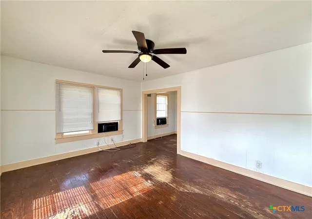Photo 2 of Single family home for sale at 1006 N Goldman St, Victoria, TX 77901 | MLS# 619580 | Listing updated on 2026-07-14