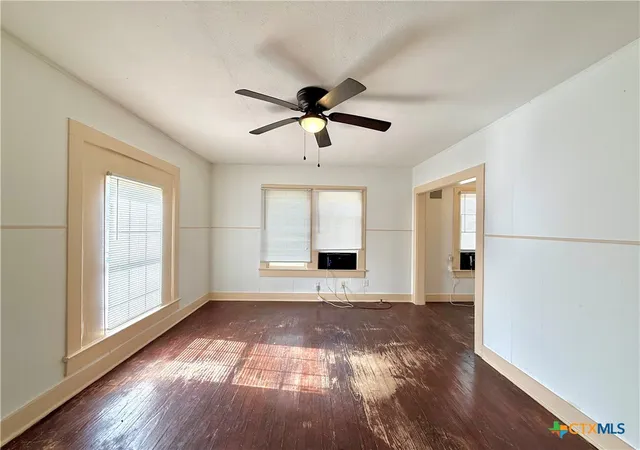 Photo 3 of Single family home for sale at 1006 N Goldman St, Victoria, TX 77901 | MLS# 619580 | Listing updated on 2026-07-14