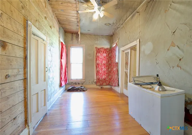 Photo 3 of Single family home for sale at 216 Fortune St, Marlin, TX 76661 | MLS# 619604 | Listing updated on 2026-07-14
