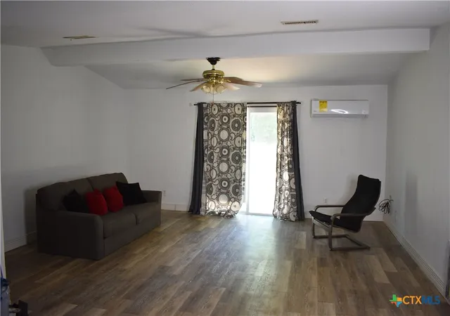 3rd image of 2802 Persimmon Dr, Killeen, TX 76543 | MLS# 619155