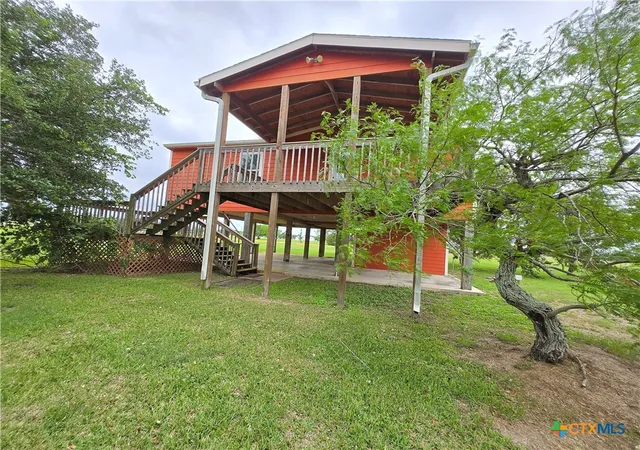 2nd image of 205 Buckskin Dr, Palacios, TX 77465 | MLS# 619656