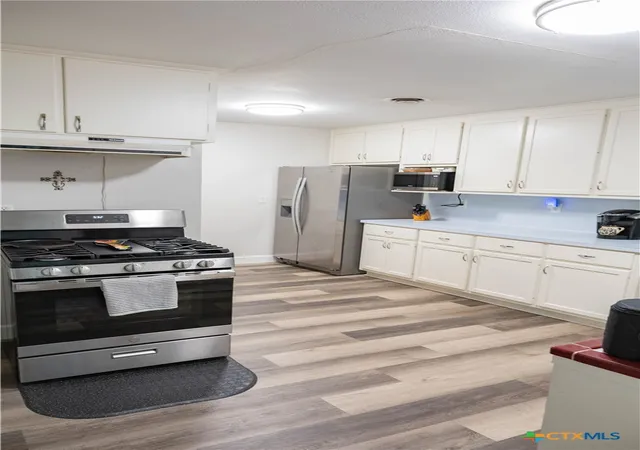 3rd image of 1608 Bexar Ave, Victoria, TX 77901 | MLS# 619685
