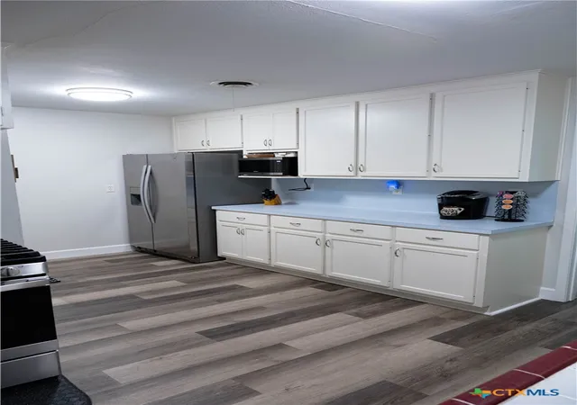 5th image of 1608 Bexar Ave, Victoria, TX 77901 | MLS# 619685