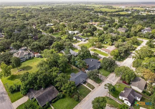 41st image of 305 W Division St, Edna, TX 77957 | MLS# 619716